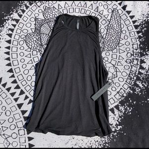 ✨NWT Carbon38 The Crop Tank